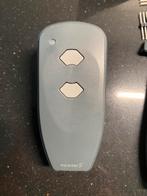 Lot de télécommandes marantec pour porte de garage, Autos : Divers