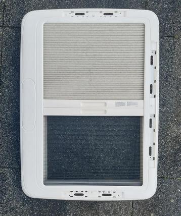 Dakluik Dometic Heki 70x50cm beschikbaar voor biedingen