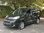 Fiat Qubo 1.4 Benzine 77 pk 2016 cntrl OK carpas, Auto's, Voorwielaandrijving, Euro 5, Zwart, 4 cilinders