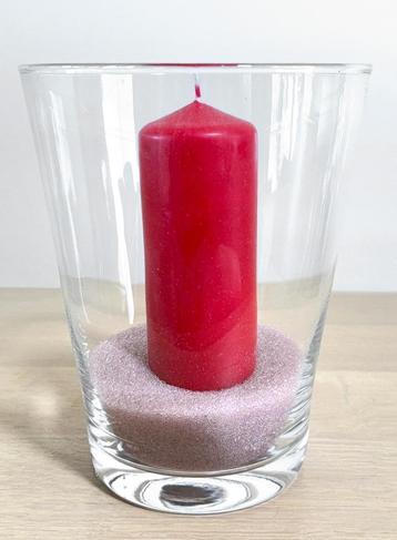 Decoratie vaas 25 cm / Bolsius kaars 20 cm / Gekleurd zand beschikbaar voor biedingen