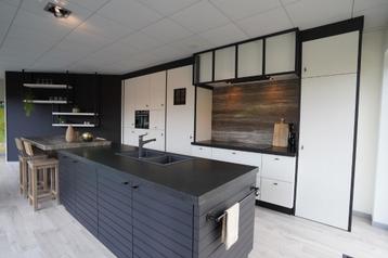 Keukeneiland beschikbaar voor biedingen