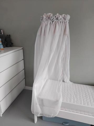 Sluier voor babybed of babybox beschikbaar voor biedingen