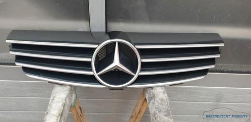 Grille W209 CLK Mercedes zwarte spijlen 2098800023 origineel, Auto-onderdelen, Carrosserie, Mercedes-Benz, Voor, Gebruikt