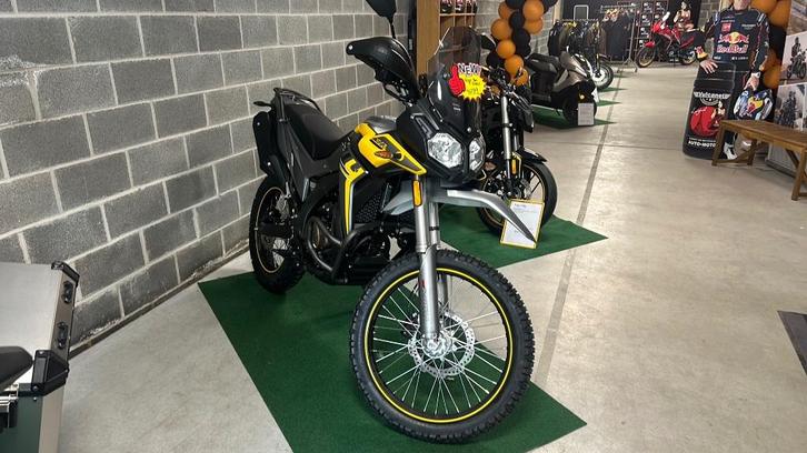 VOGE 300 RALLY, Motoren, Overige Motoren, 12 t/m 35 kW, 1 cilinder, Ophalen