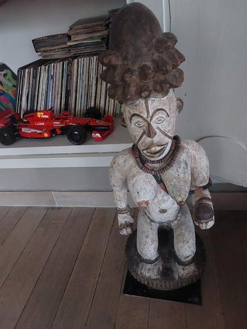 Afrikaanse kunst - IBO beeld beschikbaar voor biedingen