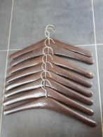 Vintage 8  kleerhangers bruin geschubd/ 2 euro per stuk, Kleding | Dames, Ophalen of Verzenden, Zo goed als nieuw