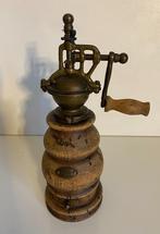 Oude vintage pepermolen in hout en messing, Ophalen of Verzenden