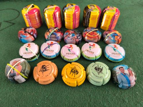 Lot 3 van 130 Belgische capsules een een spot prijsje, Verzamelen, Overige Verzamelen, Ophalen