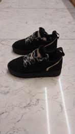 Ugg schoenen, Ophalen of Verzenden, Zo goed als nieuw, Schoenen