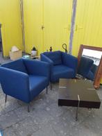 2 fauteuils et table basse, Contemporain, Enlèvement, Utilisé, 50 à 75 cm