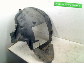 BINNENSPATSCHERM LINKS VOOR X6 (E71 / E72) (51717180619) beschikbaar voor biedingen