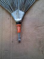 verstelbare gazonbezem: bladhark van gardena, Tuin en Terras, Hand-tuingereedschap, Ophalen, Gebruikt, Gardena