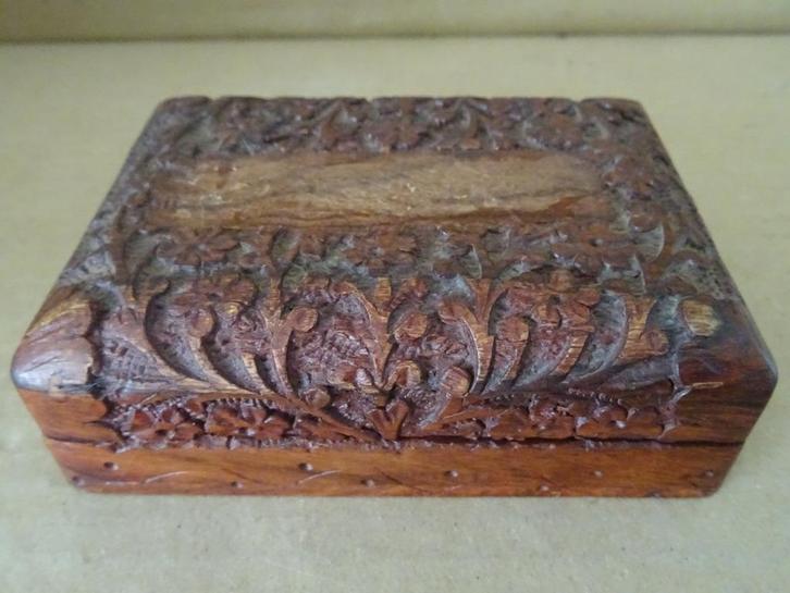 Juwelenkistje houten juwelenkistje houtsnijwerk Als nieuw, Antiek en Kunst, Curiosa en Brocante, Ophalen of Verzenden
