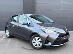 Toyota Yaris 1.5i Hybrid | 18.000 KM ! | Nieuwe staat!, Auto's, Te koop, Zilver of Grijs, 54 kW, Berline