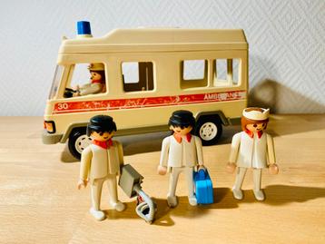 Playmobile Ambulance Vintage 3456s1v1