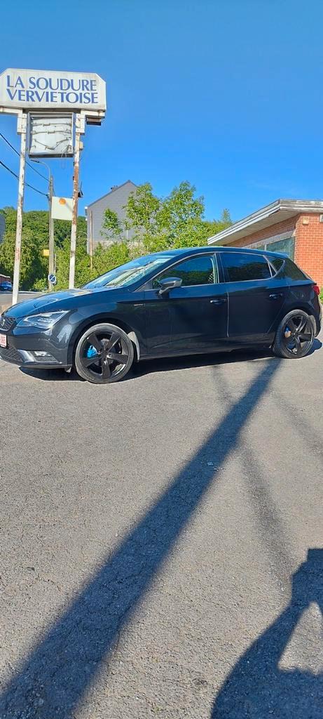 Seat Leon 1.6tdi 105chv verkopen of ruilen, Auto's, Seat, Particulier, Leon, Diesel, Euro 5, 5 deurs, Handgeschakeld, Zwart, Zwart