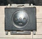 Doos met 10 inbouw stopcontacten - Niko Inter 70 + 1 gratis, Doe-het-zelf en Bouw, Ophalen of Verzenden, Gebruikt, Stopcontact