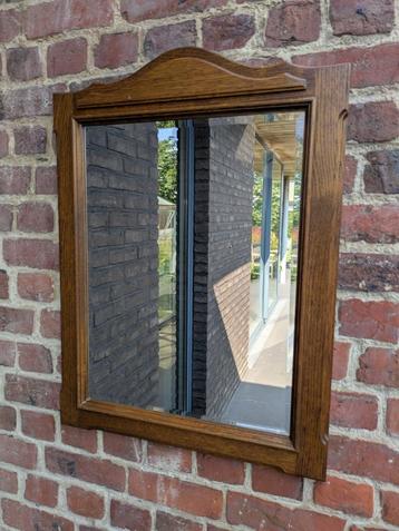 Spiegel beschikbaar voor biedingen