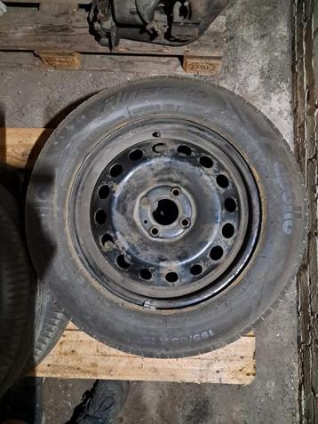 1 wiel voor corsa clio up micra yaris beschikbaar voor biedingen