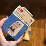 Disjoncteur modulaire bipolaire 16a, Enlèvement, Comme neuf