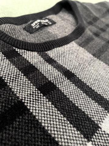 Pull Springfield à carreaux – Taille M beschikbaar voor biedingen