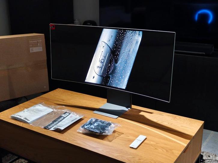 Grote Samsung Odyssey G8 OLED Game monitor Smart TV All-in-1, Computers en Software, Monitoren, Zo goed als nieuw, 151 t/m 200 Hz