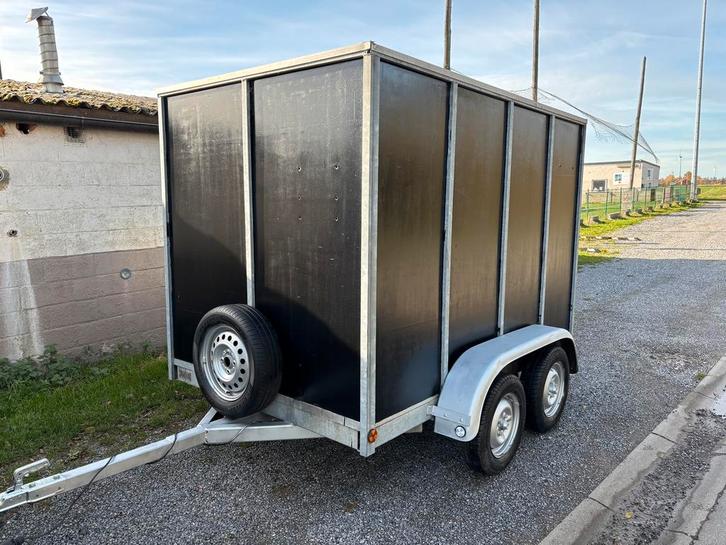Remorque fermee fourgon double essieux, Auto diversen, Aanhangers en Bagagewagens, Gebruikt, Ophalen