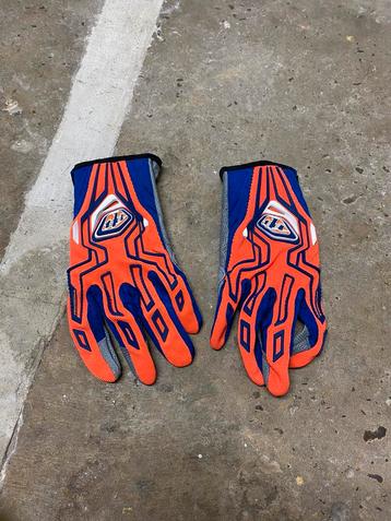 Troy Lee Design handschoenen (medium) beschikbaar voor biedingen
