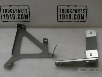 DAF 2000748 |  Zijfendersteun Re. CF beschikbaar voor biedingen