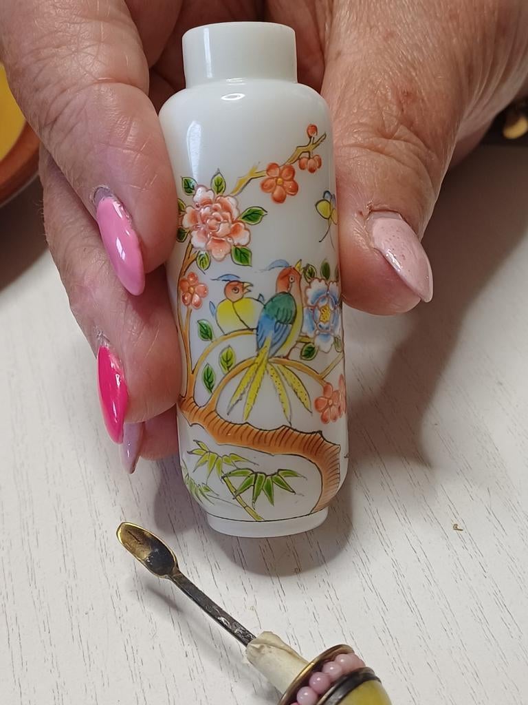 Chinees snuff botttle, Ophalen