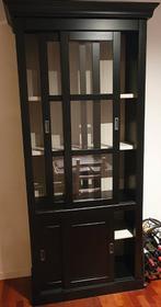 Vitrine vivaldi en noir 230106cm Leenbakker, Maison & Meubles, Avec porte(s), Comme neuf, 100 à 150 cm, Enlèvement