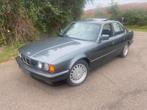 520i OLTAYMER 1989 2L BENZINE 180,000KM CUIR 0483515777, Auto's, BMW, 4 deurs, Zwart, Leder, Bedrijf