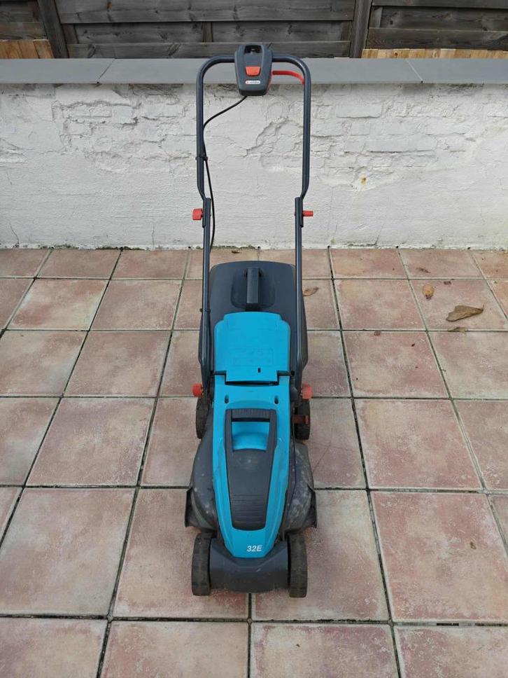 Grasmachine Gardena, Tuin en Terras, Grasmaaiers, Gebruikt, Elektrische grasmaaier, 30 t/m 39 cm, Cirkelmaaier, Opvangbak, Ophalen