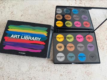 Grote Oogschaduw palette Mac beschikbaar voor biedingen