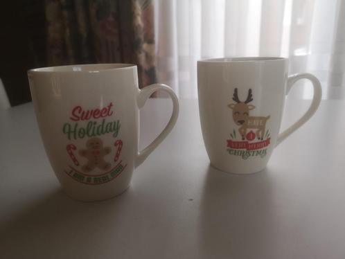 Moks 2 stuks Christmas / Holiday voor 5 €, Diversen, Kerst, Ophalen of Verzenden