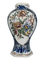 Paire de vases en faïence polychrome style Delft XIXe, Enlèvement ou Envoi
