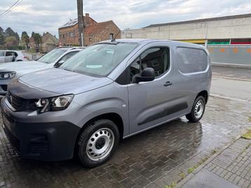 Peugeot Partner - Asphalt 1.2 PureTech 110ch Stop&Start Man. beschikbaar voor biedingen