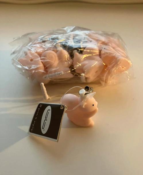 Kleine sleutelhangers eekhoorn roze nieuw, Kinderen en Baby's, Kraamcadeaus en Geboorteborden, Nieuw, Ophalen of Verzenden