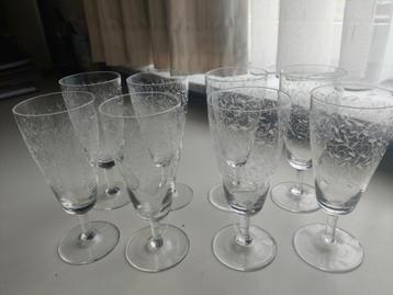 8 champagne glazen beschikbaar voor biedingen