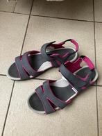 Nieuwe Grijs - paarse sandalen - Maat 42, Nieuw, Grijs, Ophalen of Verzenden