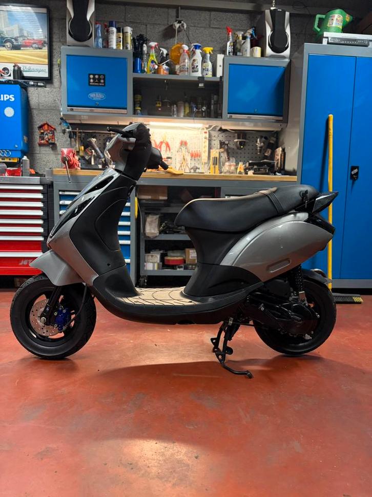 Piaggio zip 2t b klasse, Fietsen en Brommers, Scooters | Overige merken, Gebruikt, Klasse B (45 km/u), Tweetakt, Ophalen of Verzenden