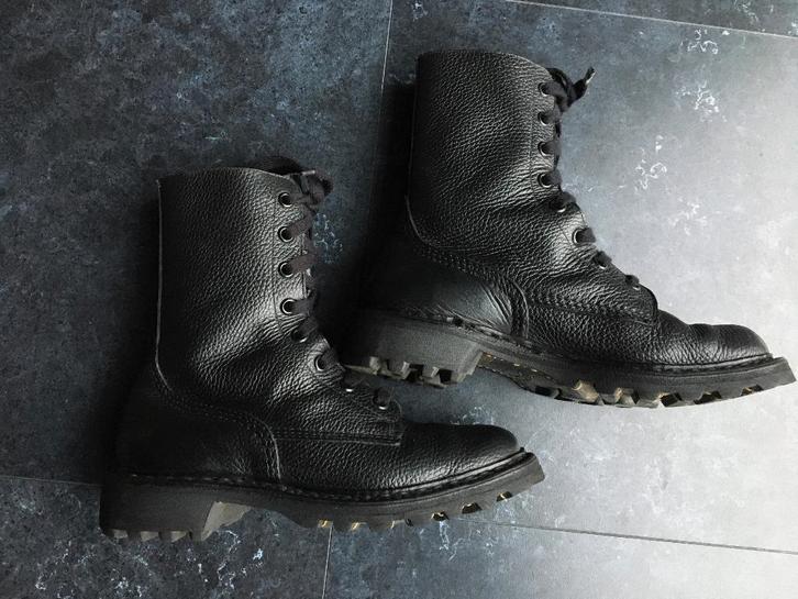 Combat schoenen voor allerlei (scouts,carnaval,gothic)-40, Kleding | Heren, Schoenen, Zo goed als nieuw, Ophalen of Verzenden