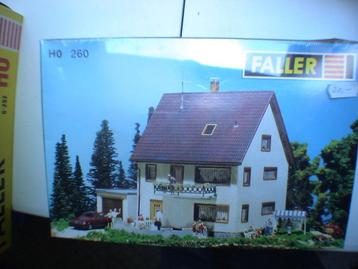 Faller 260 2-gezinswoning beschikbaar voor biedingen
