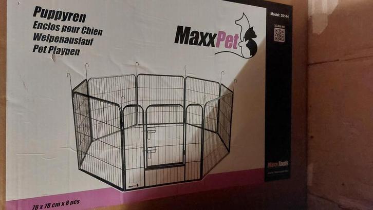 2 x parc pour chiens - NOUVEAU, Animaux & Accessoires, Caisses pour chiens, Neuf, Enlèvement