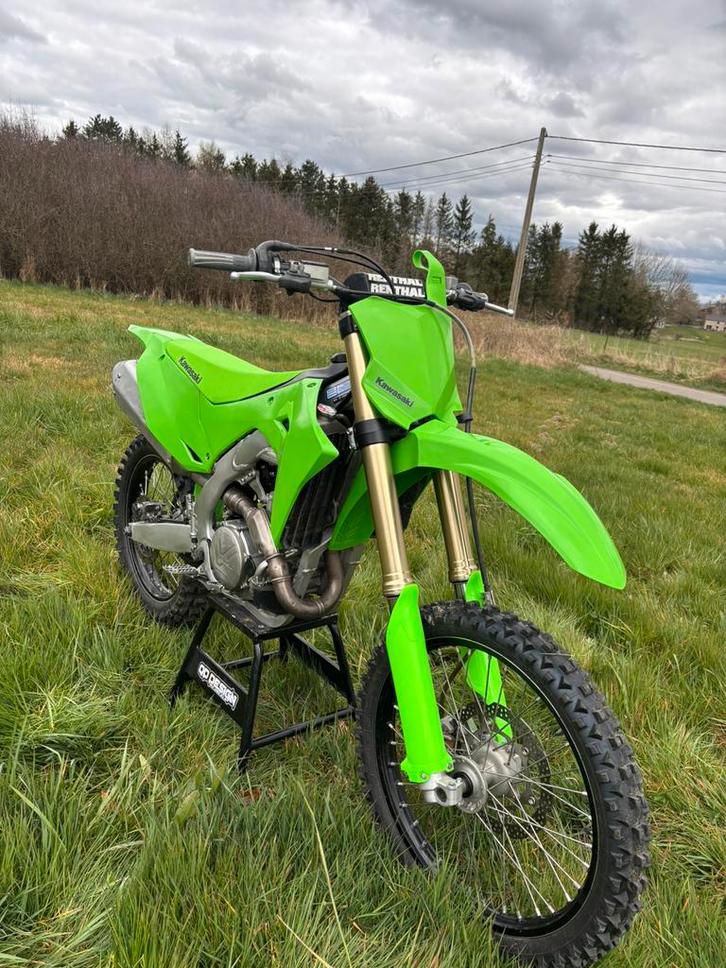 Kawasaki 450 2024, Fietsen en Brommers, Brommers | Crossbrommers, Zo goed als nieuw, Ophalen