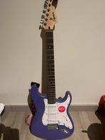 Elektrische gitaar met stemmer en riem, Musique & Instruments, Instruments à corde | Guitares | Électriques, Enlèvement, Neuf