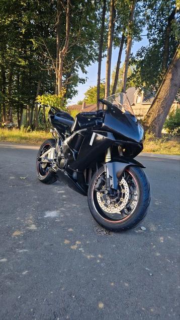 Honda cbr600rr, 600 cm³, Super Sport, Particulier, 4 cylindres