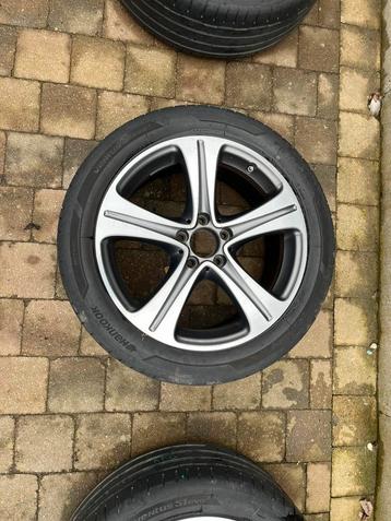 Mercedes w213 245/45/18 zomerwiel en banden beschikbaar voor biedingen