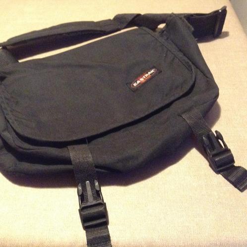 Sacs de sports /cartables, Handtassen en Accessoires, Tassen | Reistassen en Weekendtassen, Gebruikt, Zwart, Ophalen