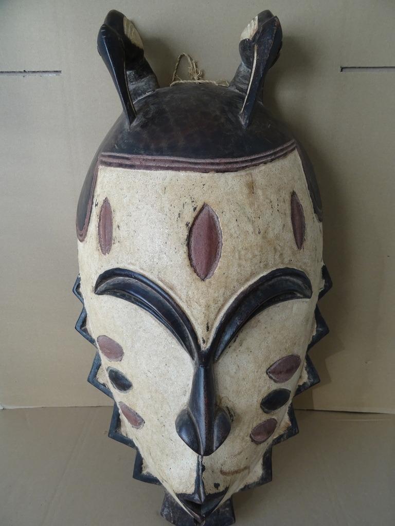 Masque africain masque Baule Côte d'Ivoire avec grues 72cm, Antiquités & Art, Art | Art non-occidental, Enlèvement ou Envoi